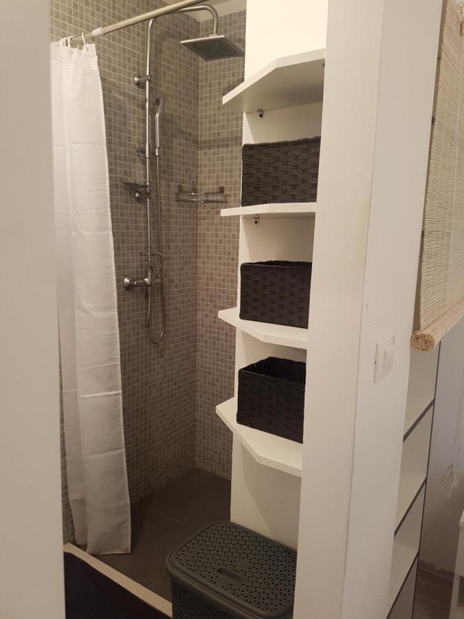 Apartment Mari Ostrvica Eksteriør bilde